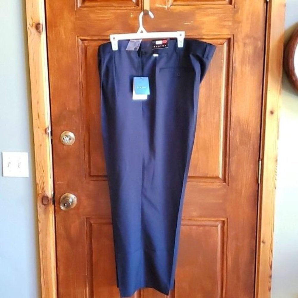 Synergy Wicking Lightweight Adjustable 4" Zippered Sz. 50x30‎ Black Pants